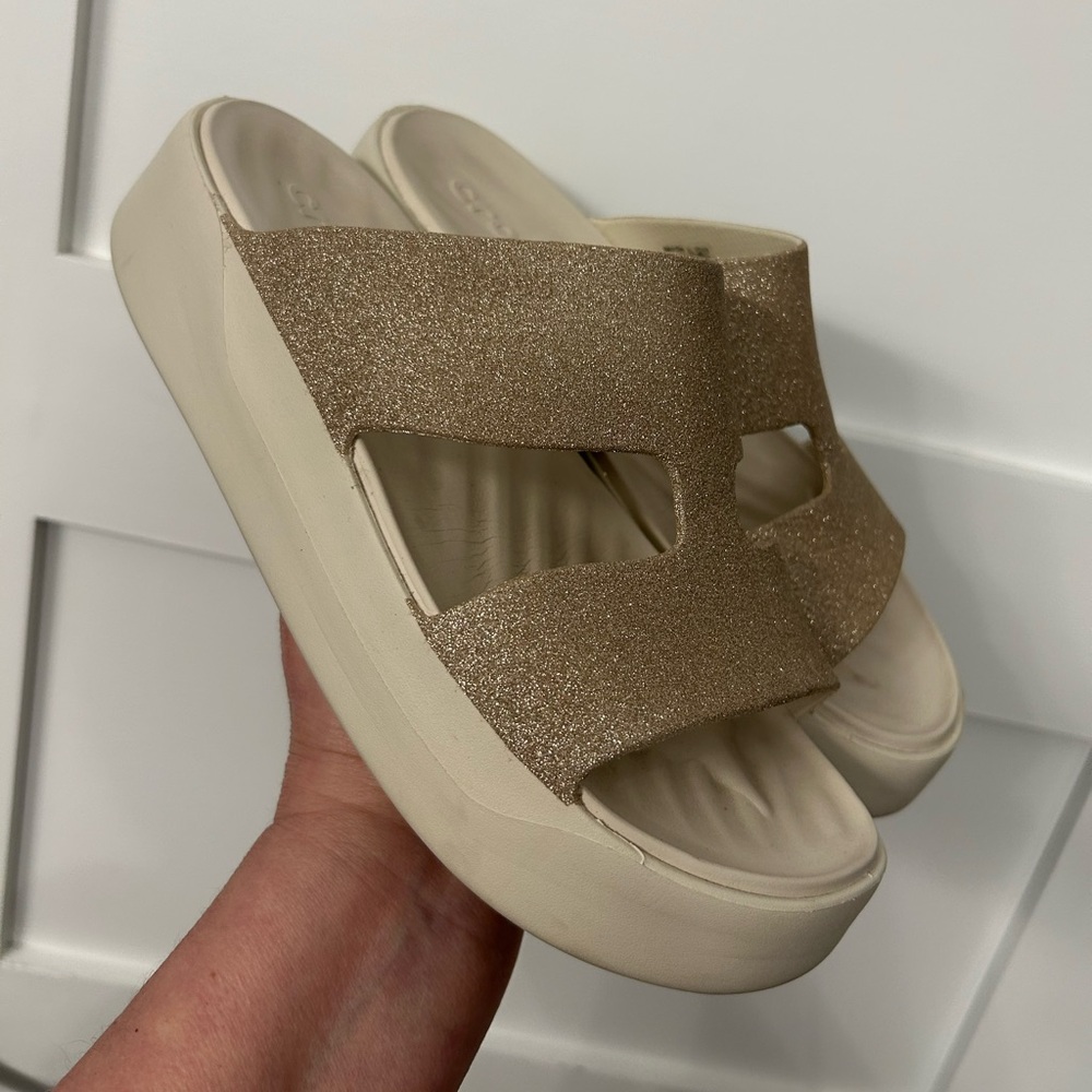 Crocs Getaway Platform Gold Glitter H-Strap Sandals Size 9 - Picture 4 of 11